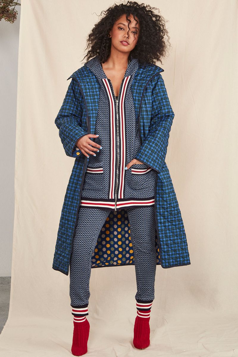 HOOD ME JUMPER
								, 			KEEPING TRACK PANT
								, 			TAKE A PUFF COAT