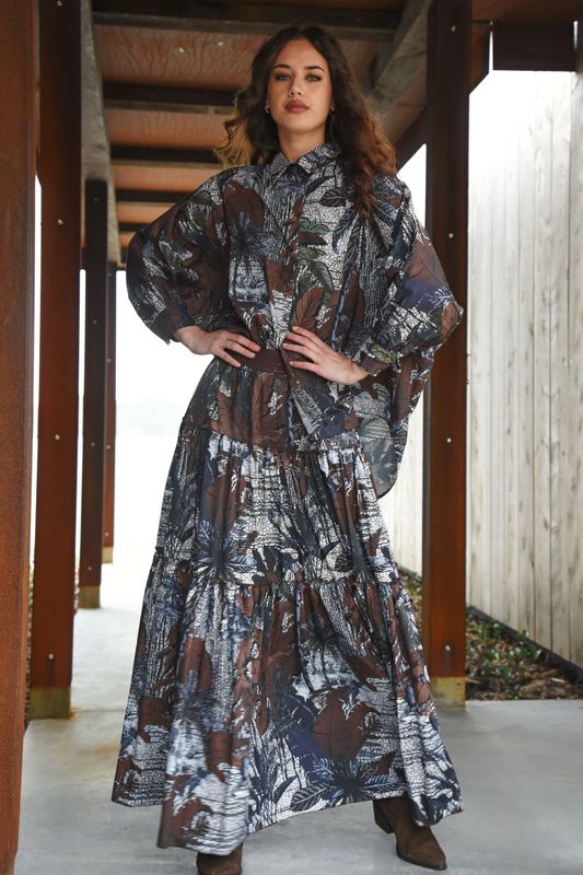 									BEHIND HER BACK SHIRT
								, 			RIGHT THIS WAY SKIRT
			