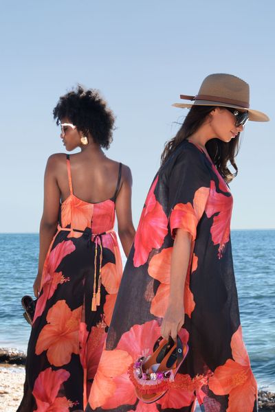 CHAIN REACTION DRESS
								, 			A FINE DROP DRESS