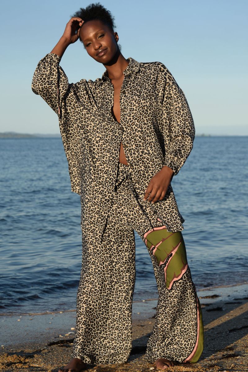 ANYTHING BUT ORDINARY SHIRT
								, 			TAKE YOUR LEAD PANT