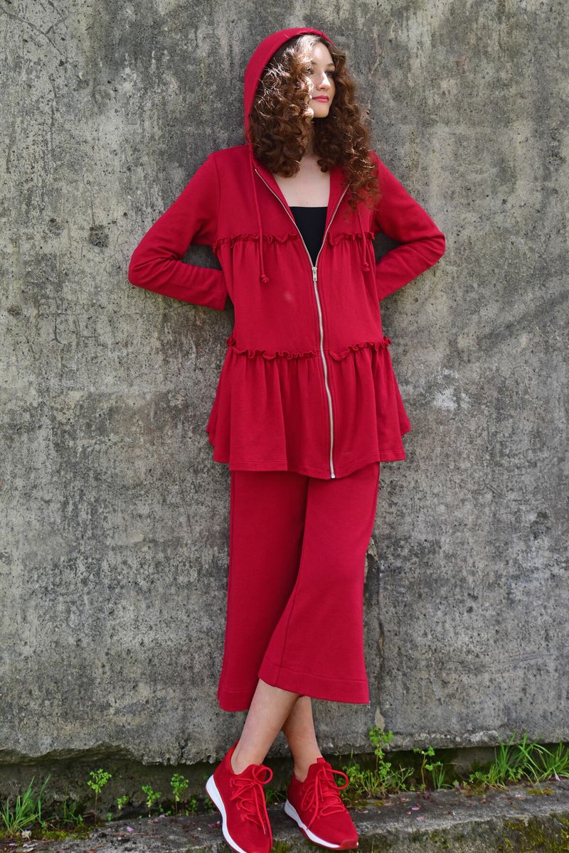 LADY LOUNGE JACKET
								, 			TRACKSTAR PANT