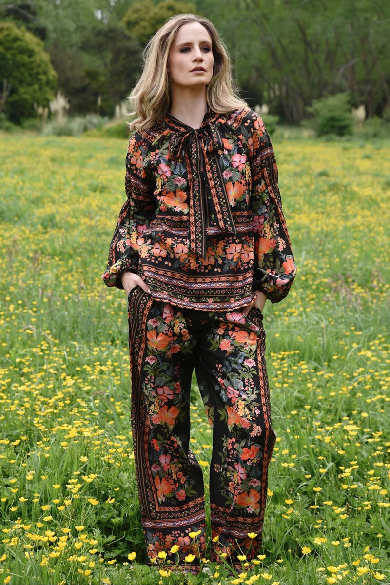 									KEEP YOUR COOL TOP
								, 			FORWARD MARCH PANT
			