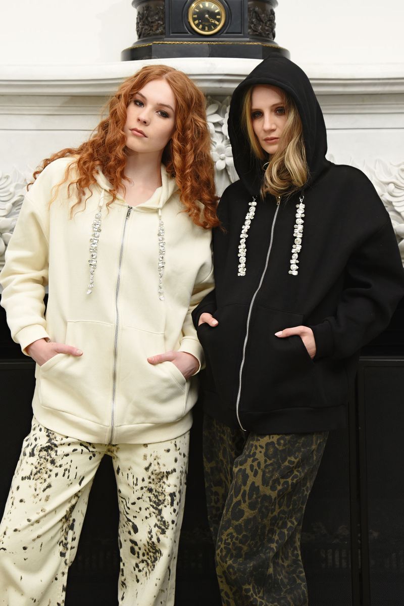 									RISING STAR HOODIE
			