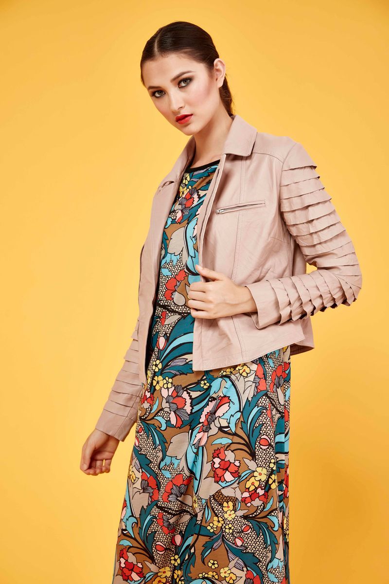 BEVERLY FRILLS JACKET
								, 			GLOBAL HIPPY DRESS