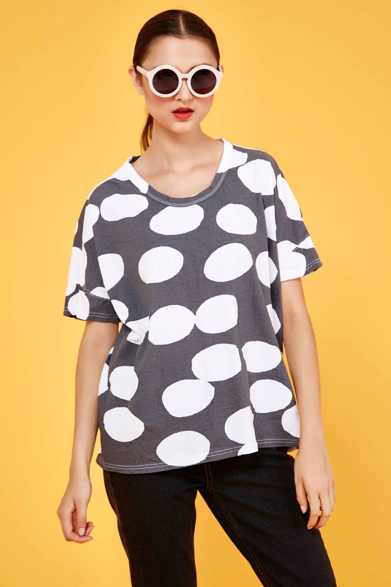 ON POINT SUNGLASSES
								, 			BUBBLE POWER TOP