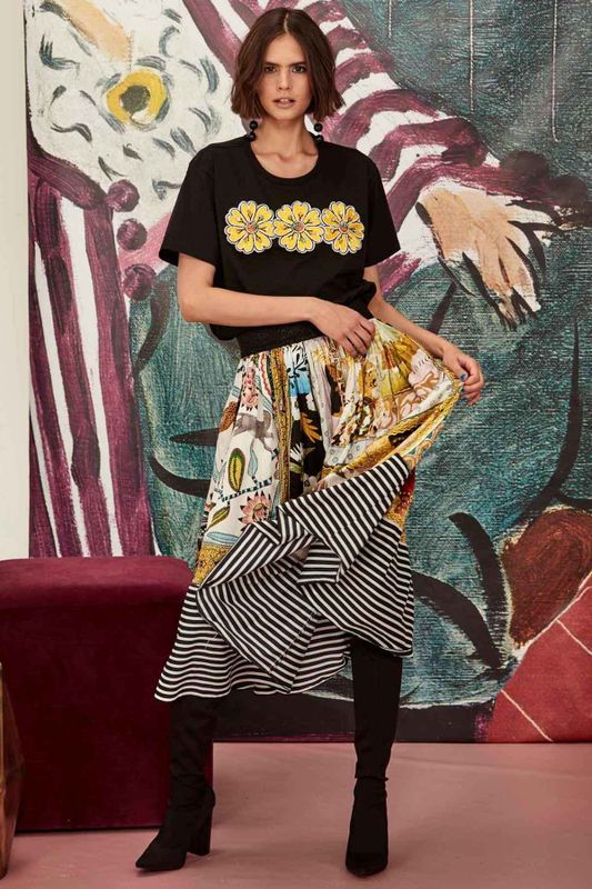 RAY OF SUNSHINE T-SHIRT
								, 			SKIRT OF ART SKIRT