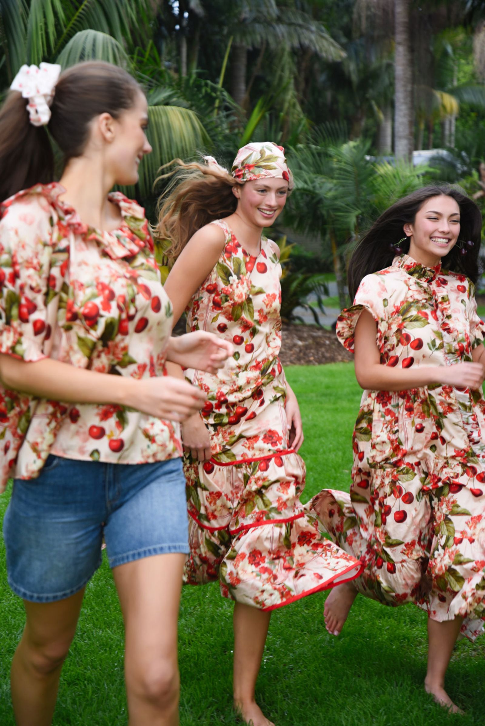 									FRILL-ANTHROPY BLOUSE
								, 			LOB-STAR SHORTS
								, 			PRINT-CESS DIARIES
								, 			FRILLAXED DRESS
			