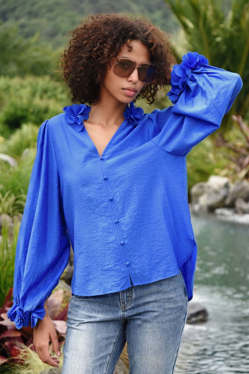 									BUDDING ROMANCE Blouse
			