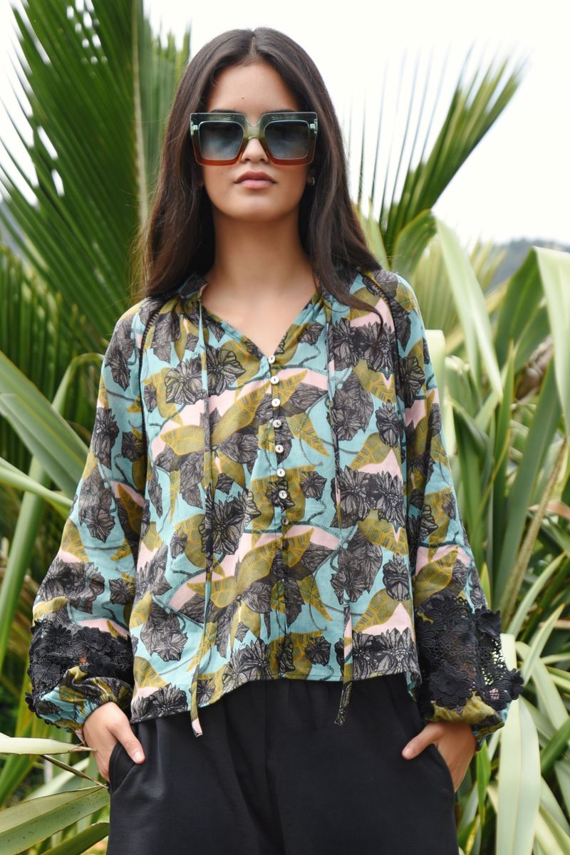 									LACE TO THE TOP BLOUSE
			