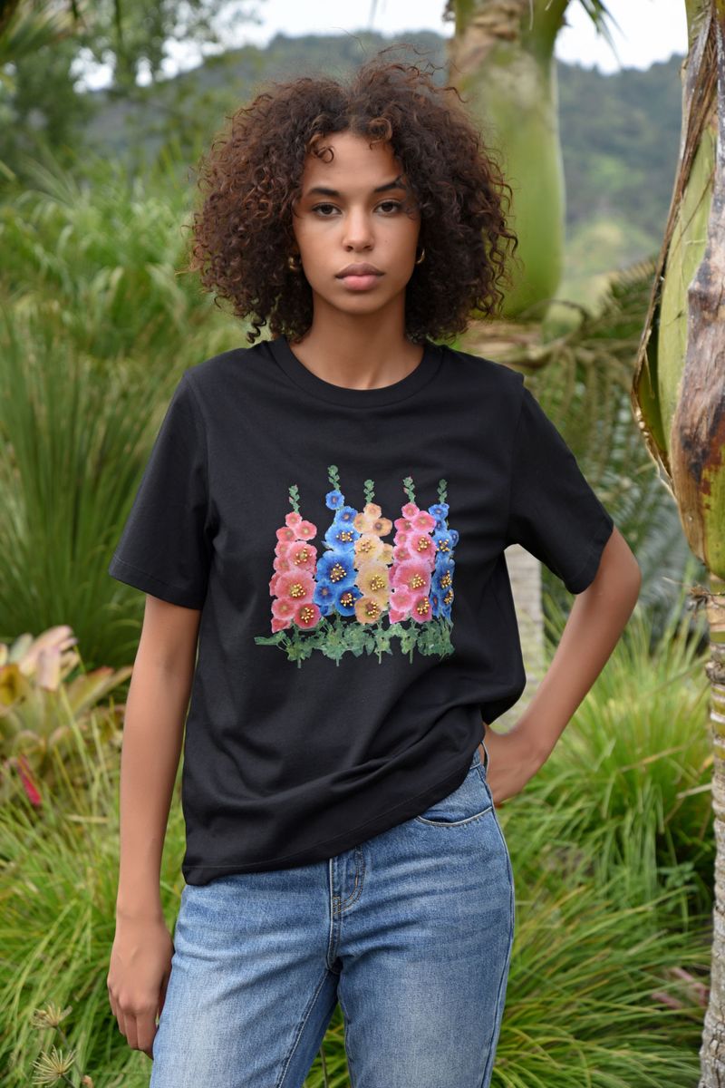 									FOXGLOVE & FANCY FREE T-Shirt
			