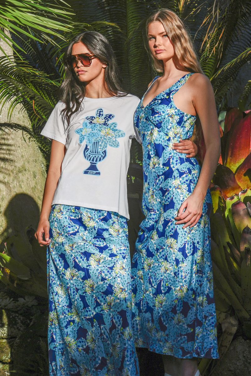 FACING THE BIAS DRESS
								, 			VASE-TERPIECE T-SHIRT