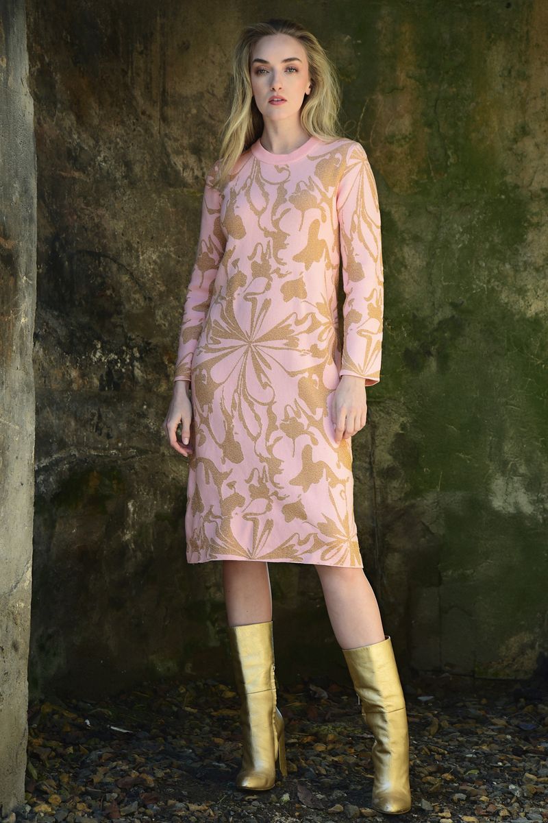COSY BUSINESS DRESS