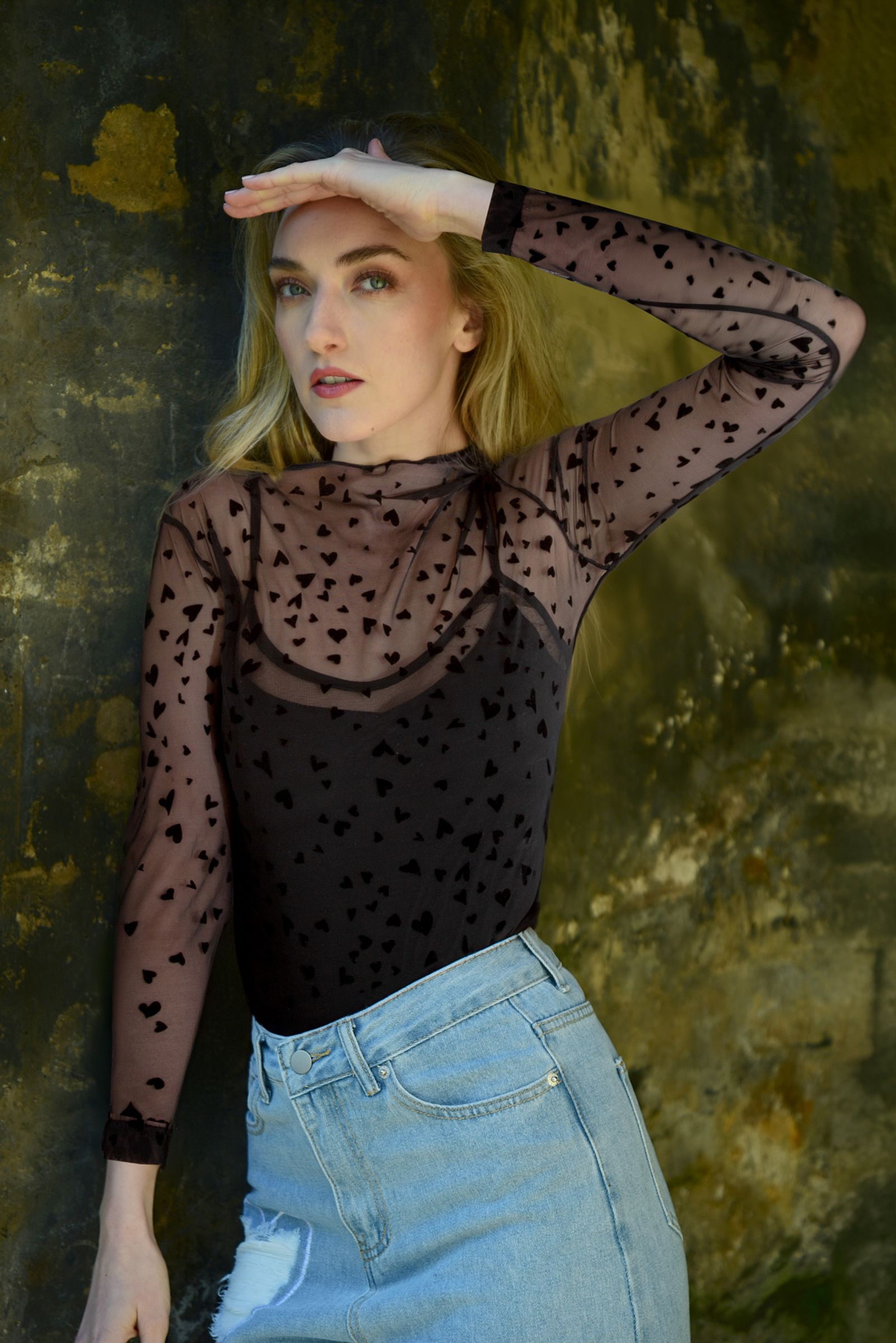 HEART TO HEART TOP