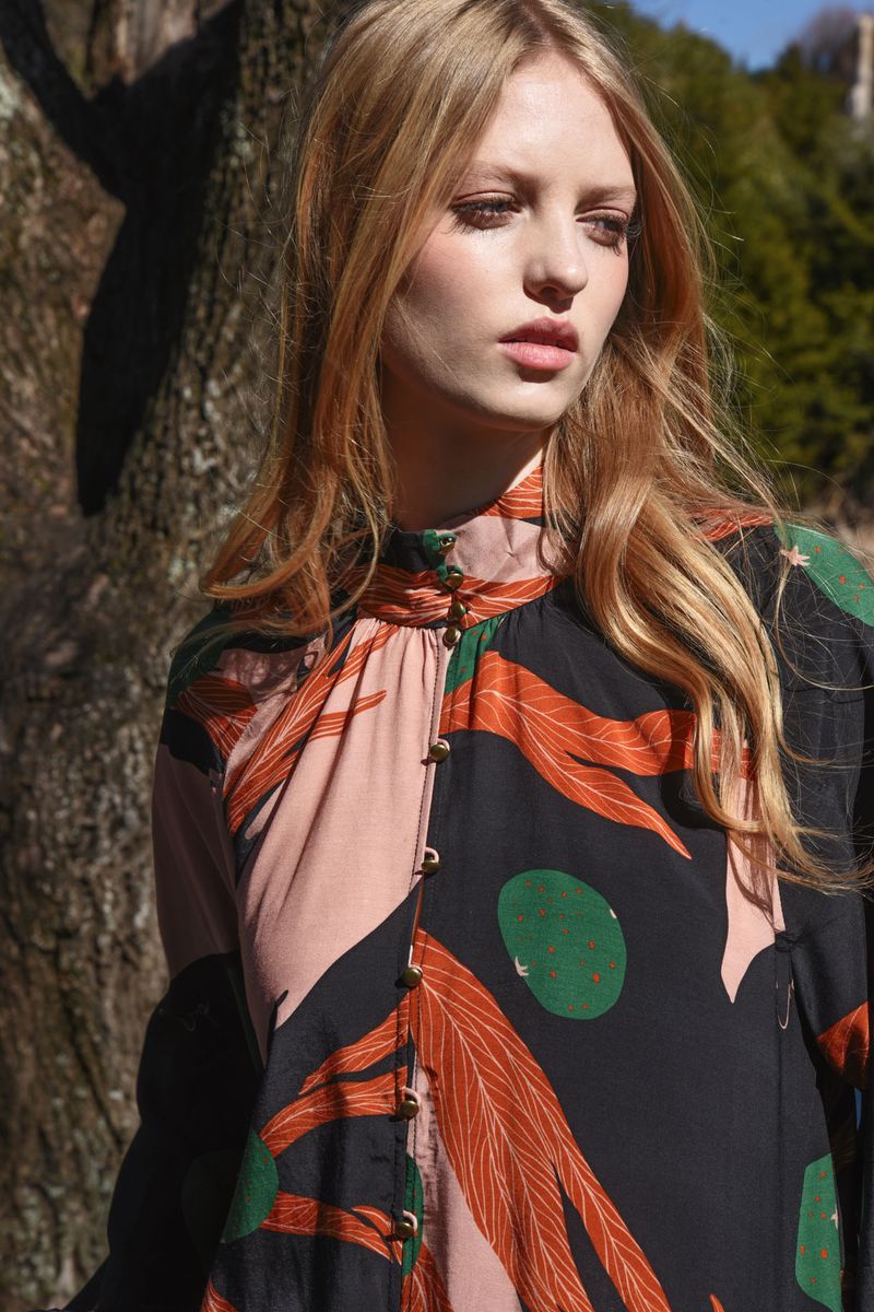 									HIGH & MIGHTY BLOUSE
			