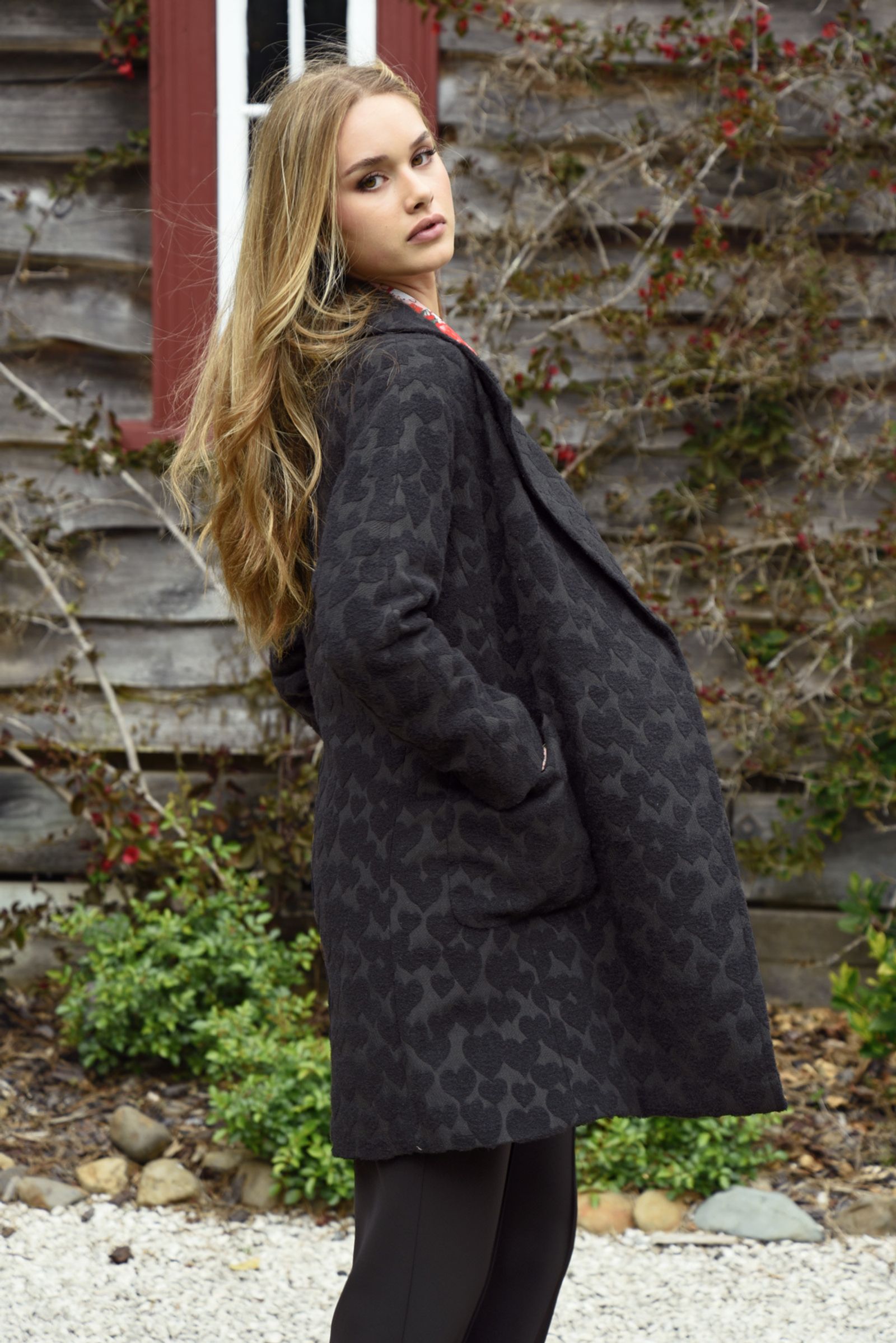 COAT UNQUOTE COAT