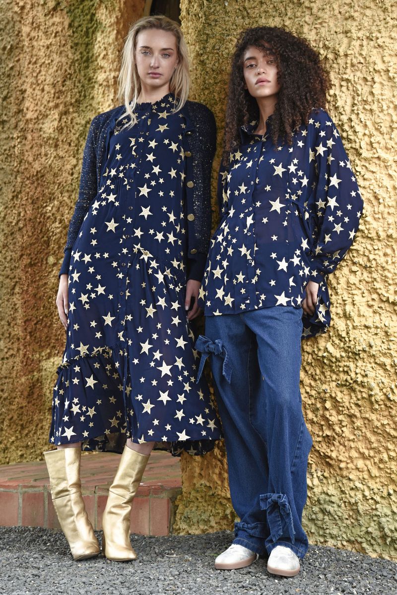 									TIER AND THERE DRESS
								, 			SHINE OF THE TIMES CARDIGAN
								, 			SHIRTING STAR SHIRT
								, 			BOWHEMIAN BLUES JEAN
			