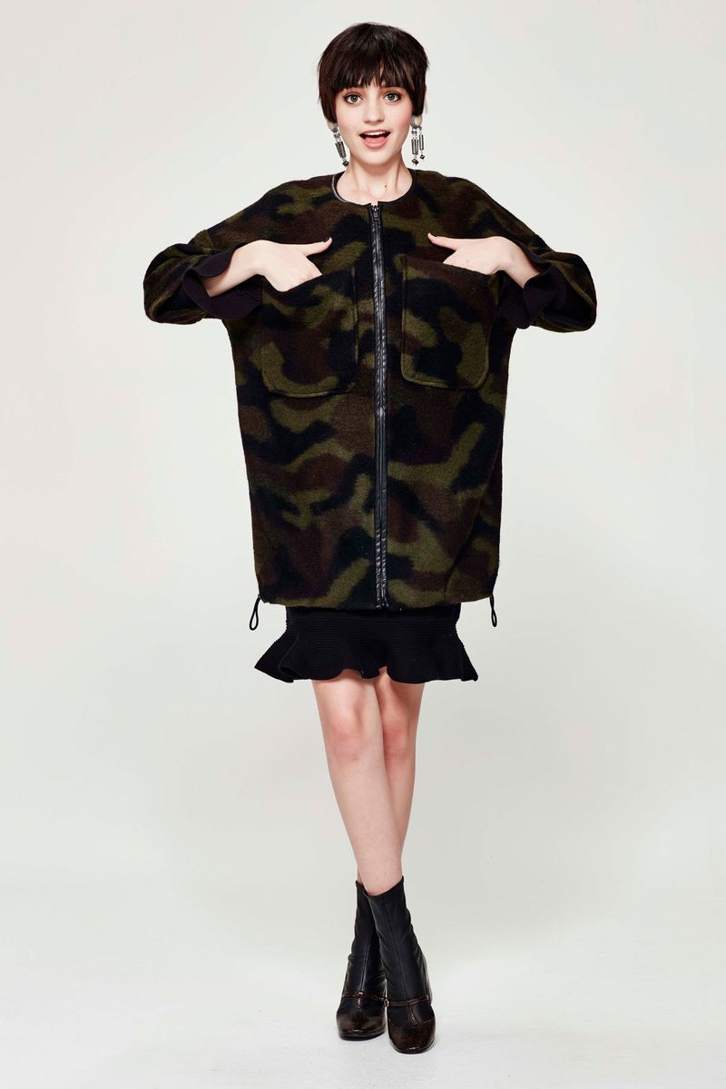 CAMO CHAMELEON 'GOOD WILL HUNTING' COAT
								, 			HAVING A YARN 'RIPPLE EFFECT'