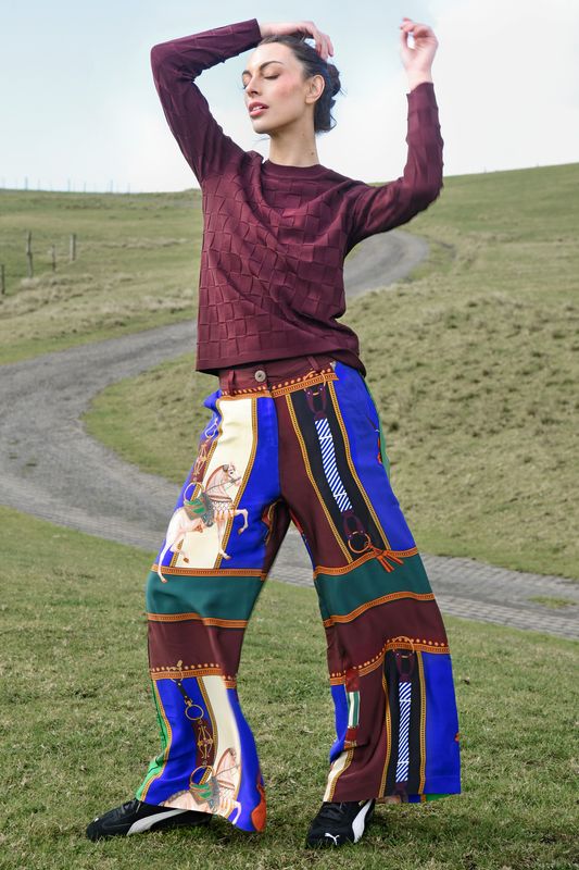 									TICK TOP TOP
								, 			FALL IN LINE PANT
			