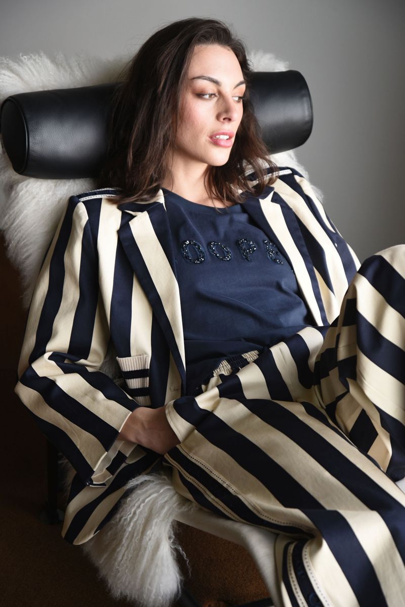 									COOPER CLUB JACKET
								, 			BEADING LADY TOP
								, 			BACK TO TRACK PANT
			