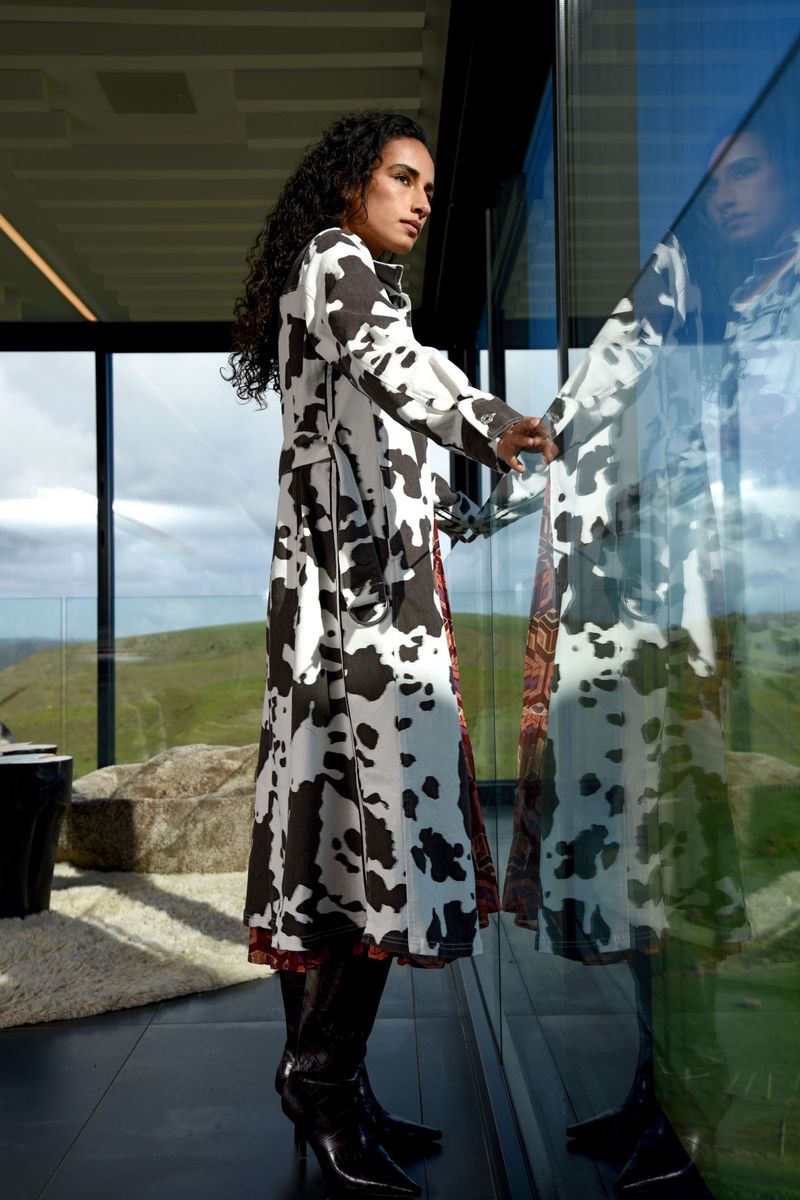 									DRESSING AROUND DRESS
			