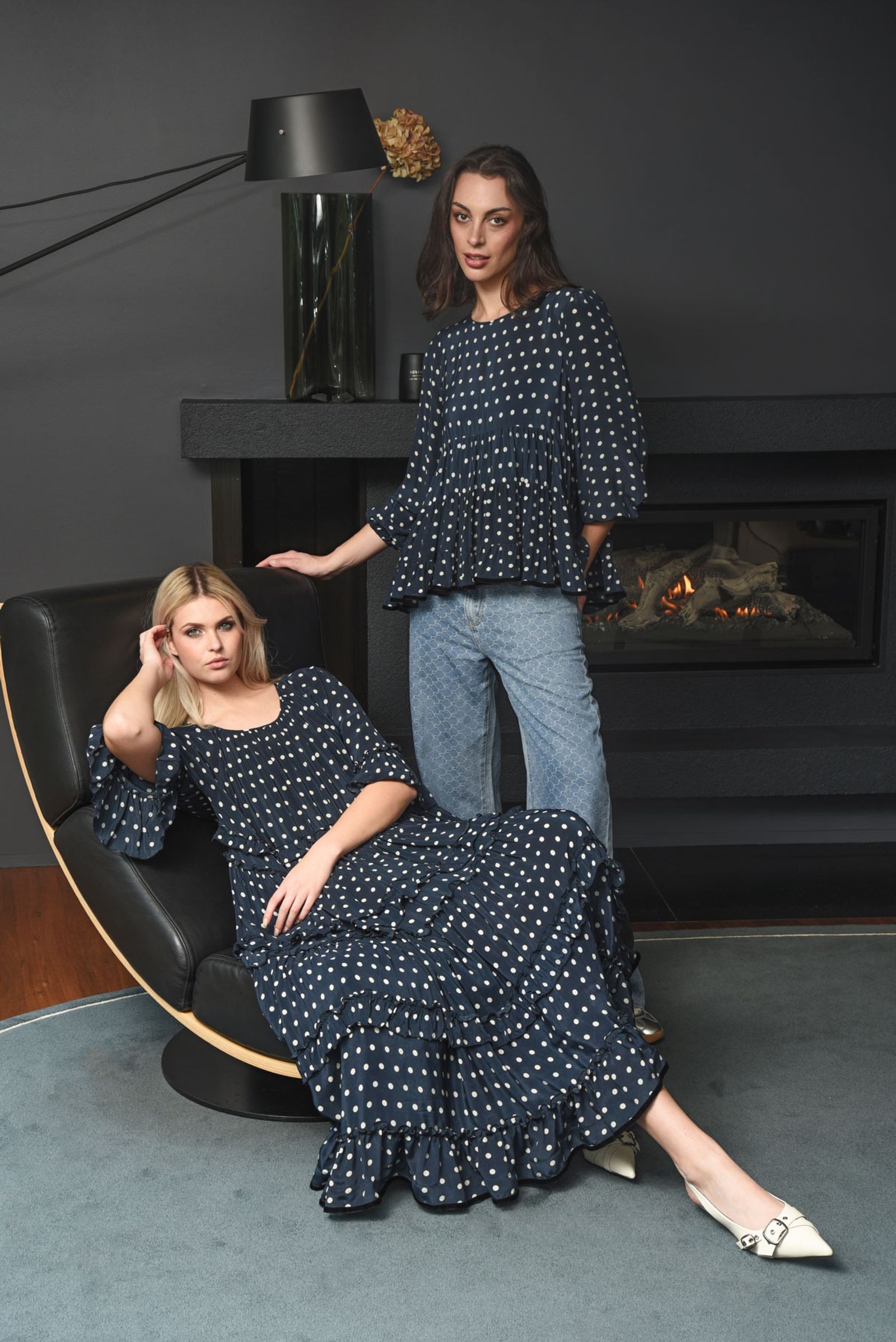 									FRILLIONAIRE DRESS
								, 			FLOAT OF ARMS TOP
			