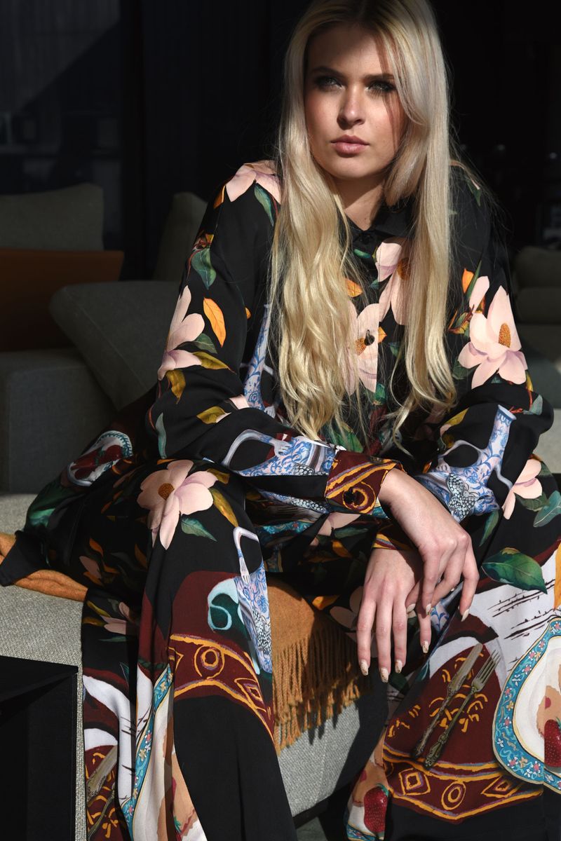 									BUTTON ME UP SHIRT
								, 			FASHIONABLY LATE PANT
			