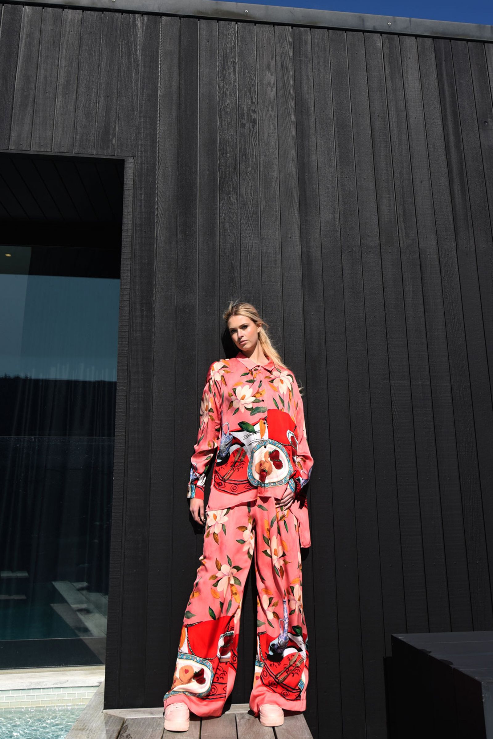 									BUTTON ME UP SHIRT
								, 			FASHIONABLY LATE PANT
			