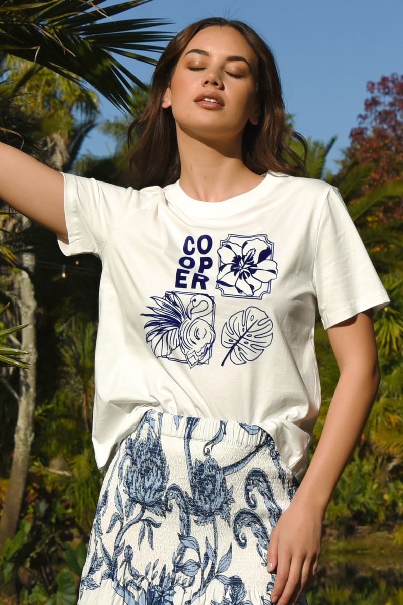 									HOT AS FLOCK T-SHIRT
			