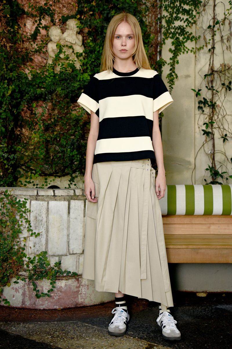 BEST OF BOTH WORLDS TOP
								, 			PEOPLE PLEATS-ER SKIRT