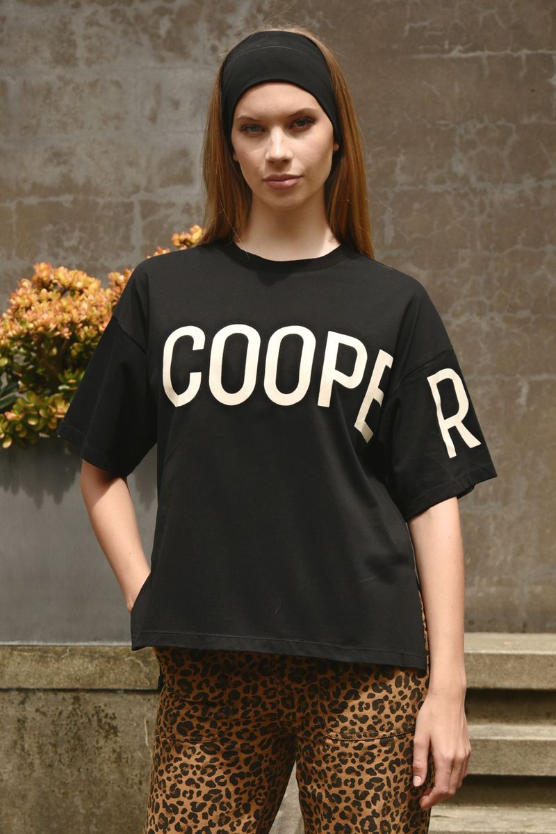 LEFT HANGING T-SHIRT