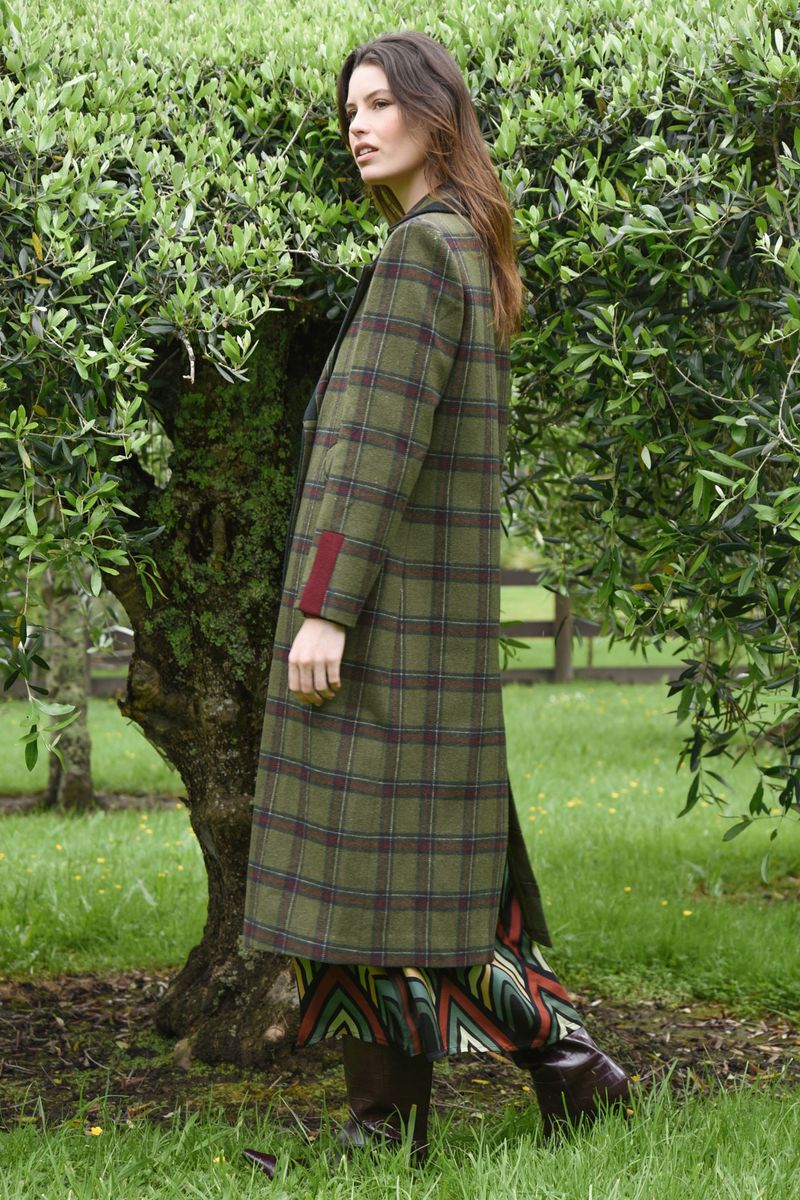 									COAT COUTURE COAT
			
