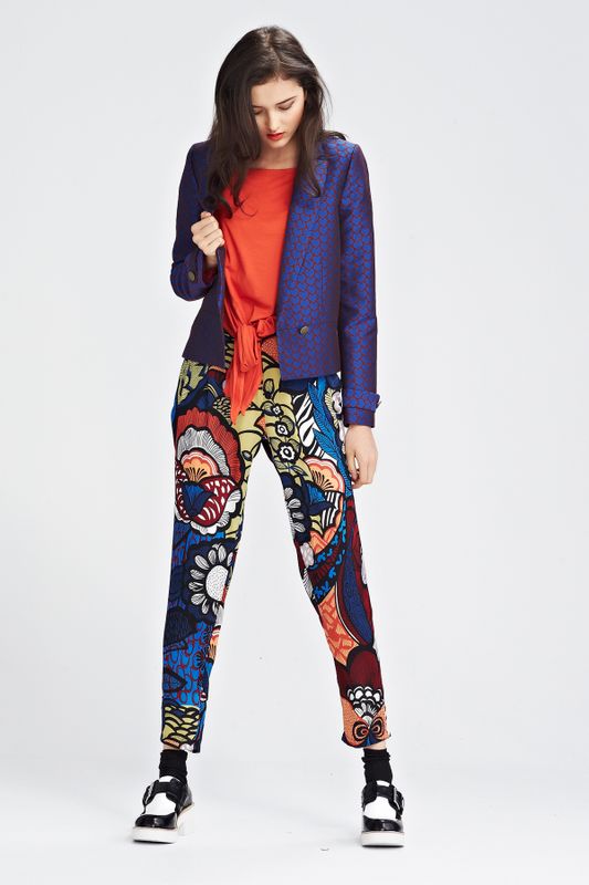 HEARTY PILLS 'FLUTTERING HEART' JACKET
								, 			QUITE A STRETCH 'TIE ANOTHER DAY' TOP
								, 			PARADISO 'FLOWERING PANTS' PANT