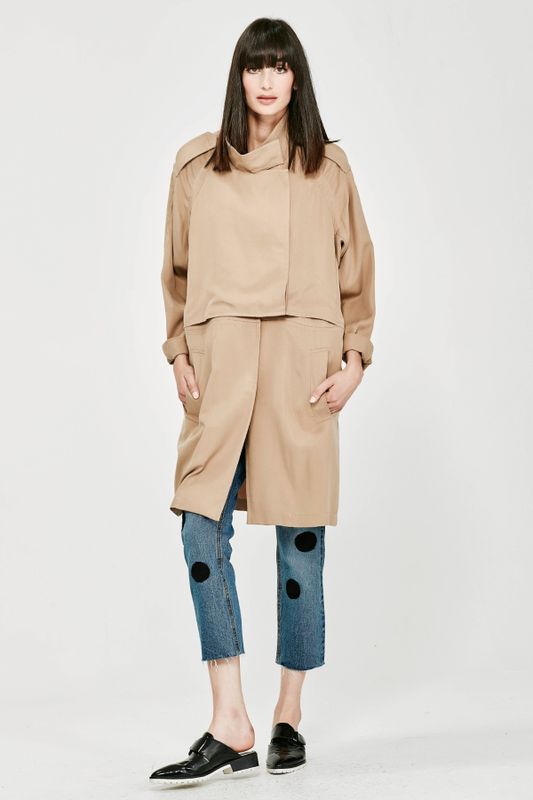 'Tanned Lines' Coat
								, 			'Emma Spotson' Jean