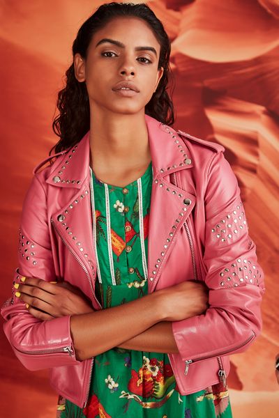 HEY STUD JACKET
								, 			FRIDA-MANIA DRESS