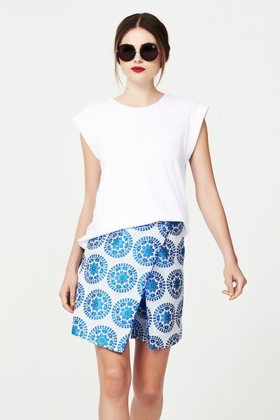 HONEY SIDE UP 'HONEYCOMB' TOP
								, 			BLUE BREEZE 'LOVE OCEAN' SKORT