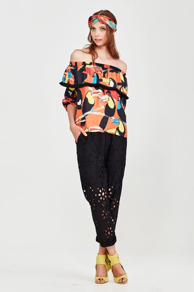 WEIGHT OFF MY SHOULDERS TOP
								, 			BERMUDA TROUSER