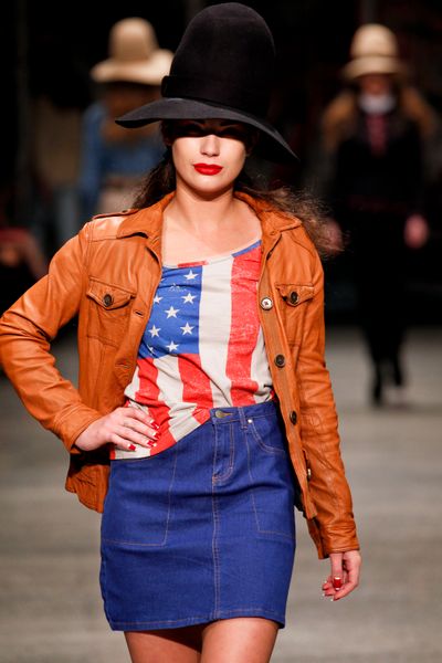 Dakota 'Retropolis' Jacket
								, 			Banner 'American Pie' Top
								, 			Stampede 'Cowgirl Blues' Skirt
