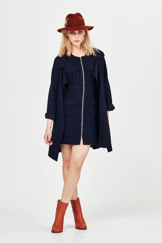 THE WINTERS TALE 'REVERSE EFFECT' COAT
								, 			THE WINTERS TALE 'THE ZIPPER END' DRESS