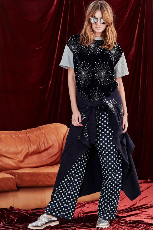 FLOCK STAR TOP
								, 			SPOT AMUSED PANT