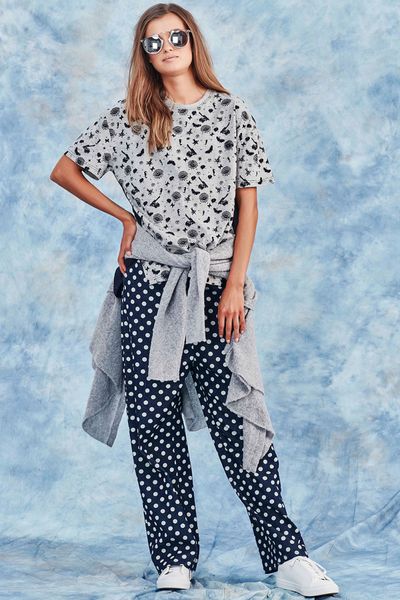 FLOCK STAR TOP
								, 			WILL YOU MARRYKESH ME TOP
								, 			SPOT AMUSED PANTS