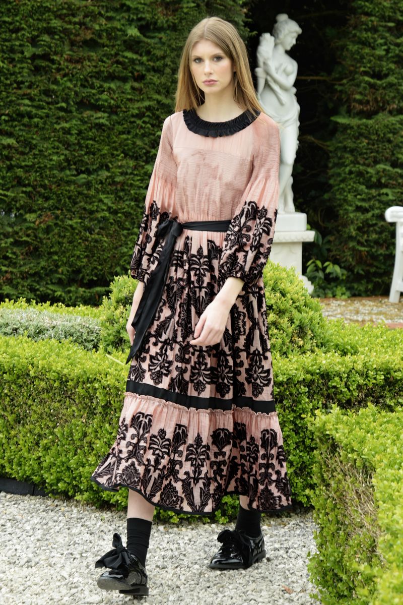 DREAM QUEEN DRESS