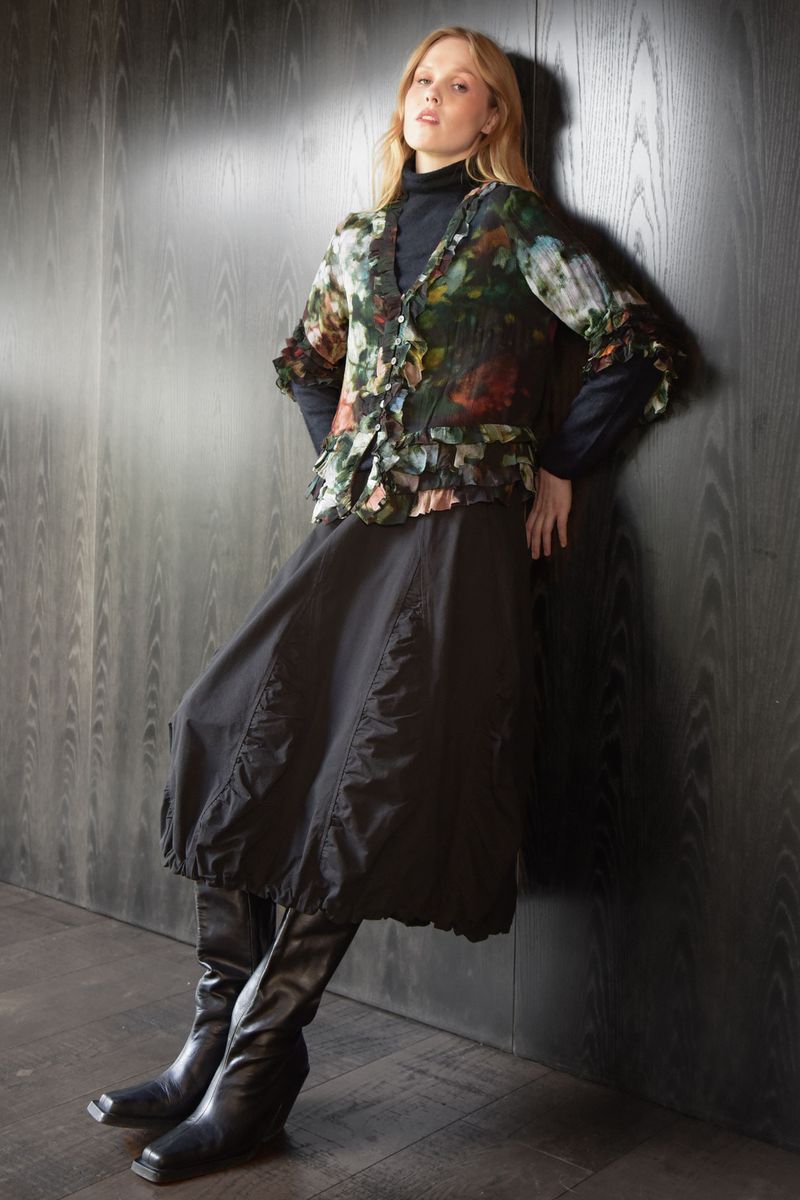 									THE FRILL OF IT BLOUSE
								, 			DIAMOND IN THE PUFF SKIRT
			