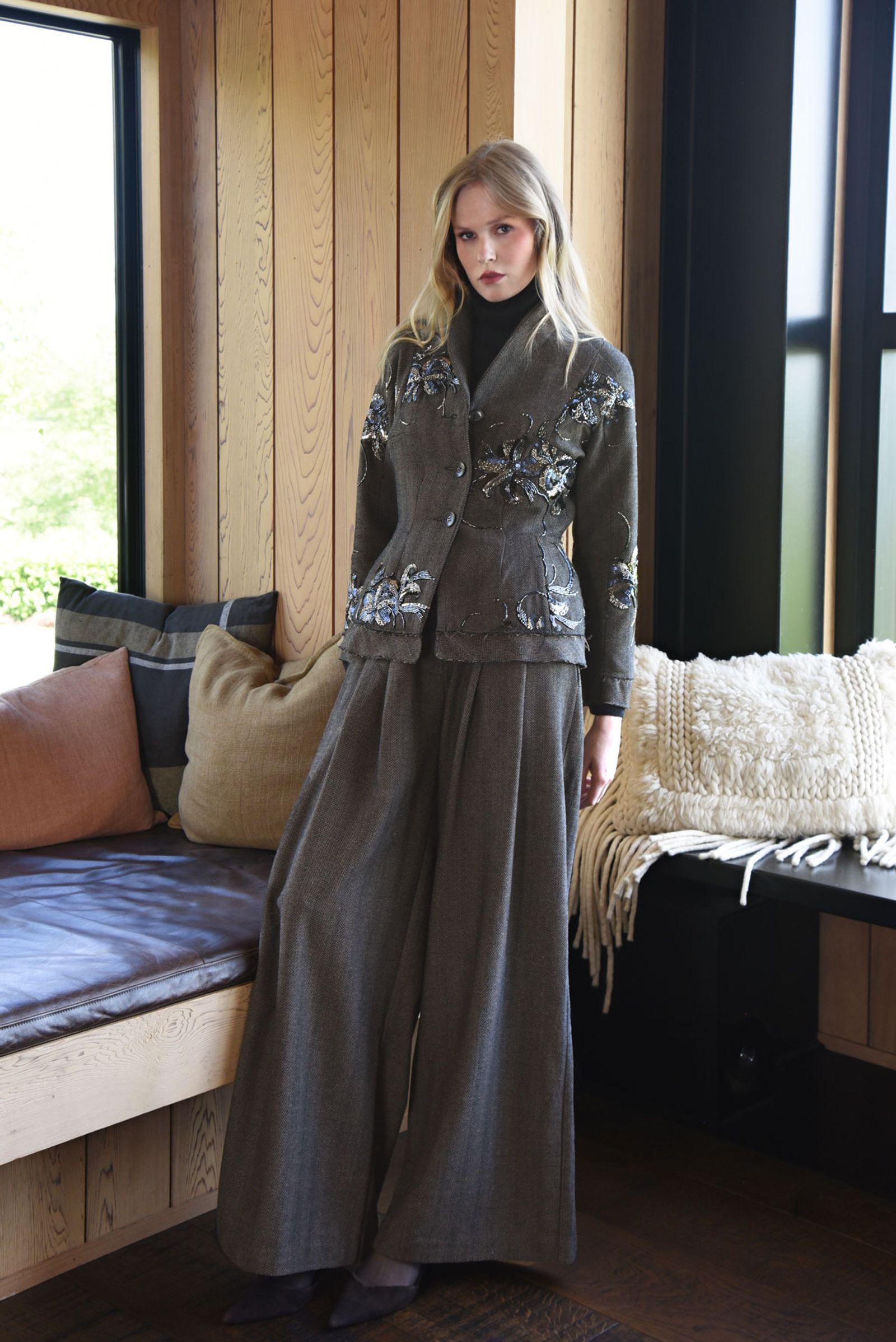 									SEAM A LITTLE SEAM JACKET
								, 			WALK OF THE TOWN TROUSER
			