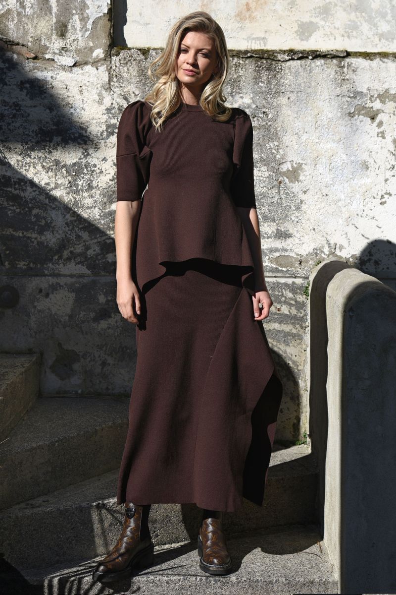 									WHAT'S YOUR ANGLE TOP
								, 			GONE WITH THE WAVE SKIRT
			