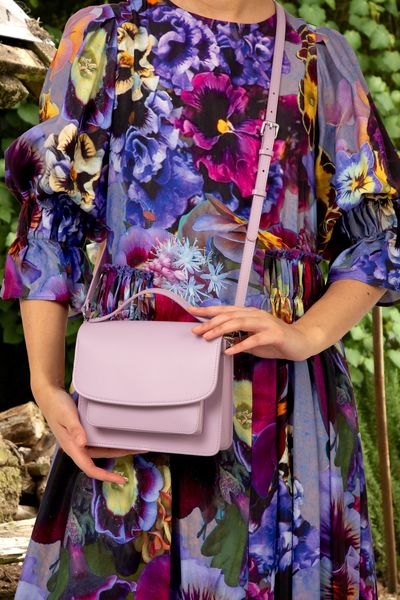 									SADDLE UP CROSSBODY BAG
			