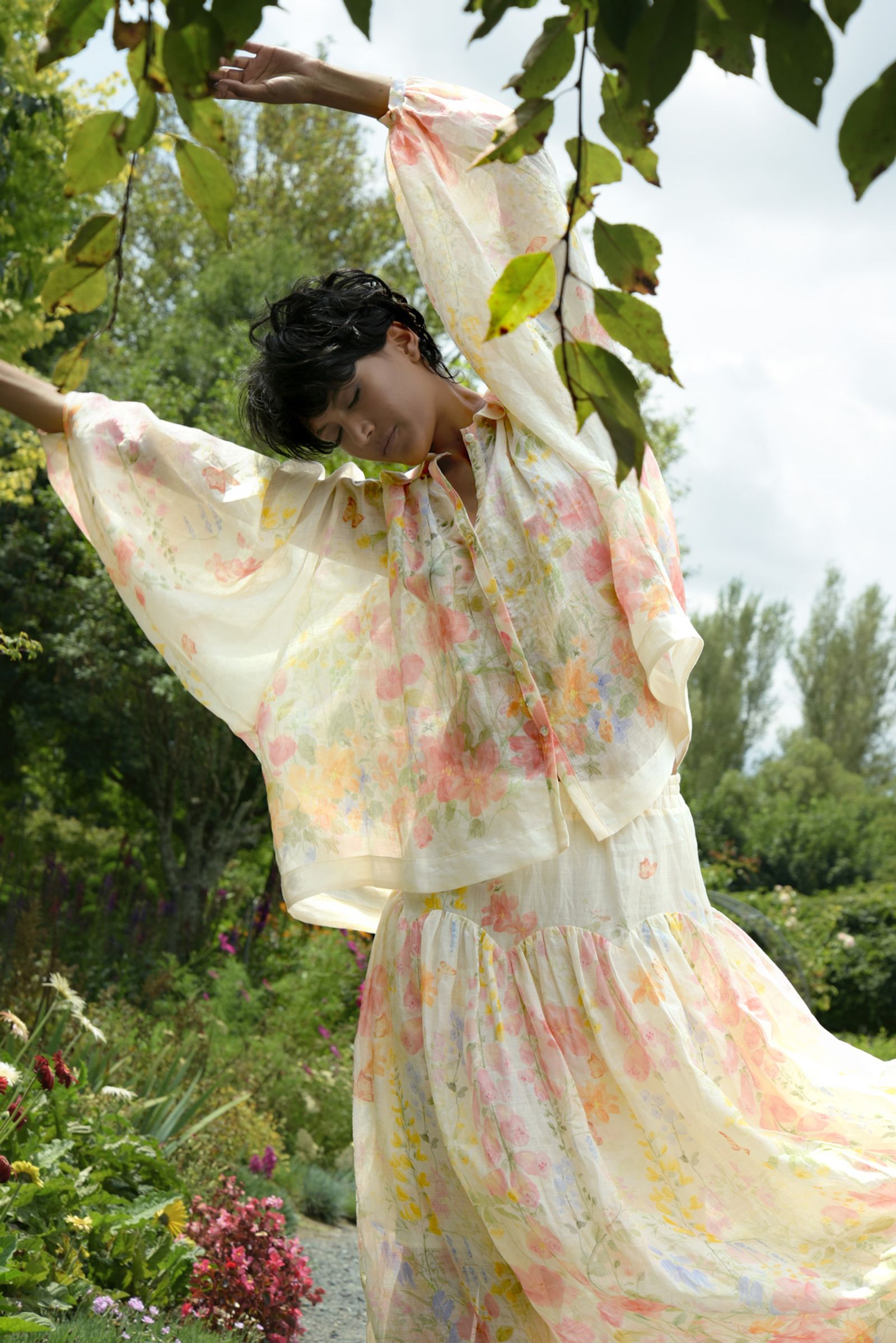 CURVE IS THE WORD SKIRT
								, 			FLOAT OF CONFIDENCE BLOUSE