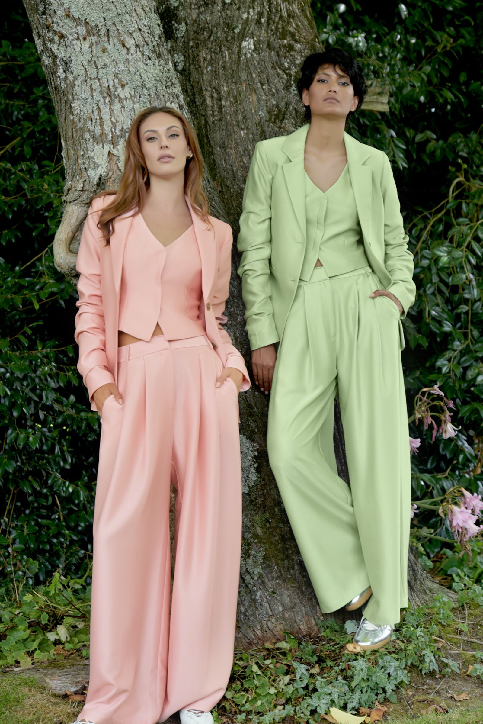 ROUCHE HOUR JACKET
								, 			WALK OF THE TOWN TROUSER