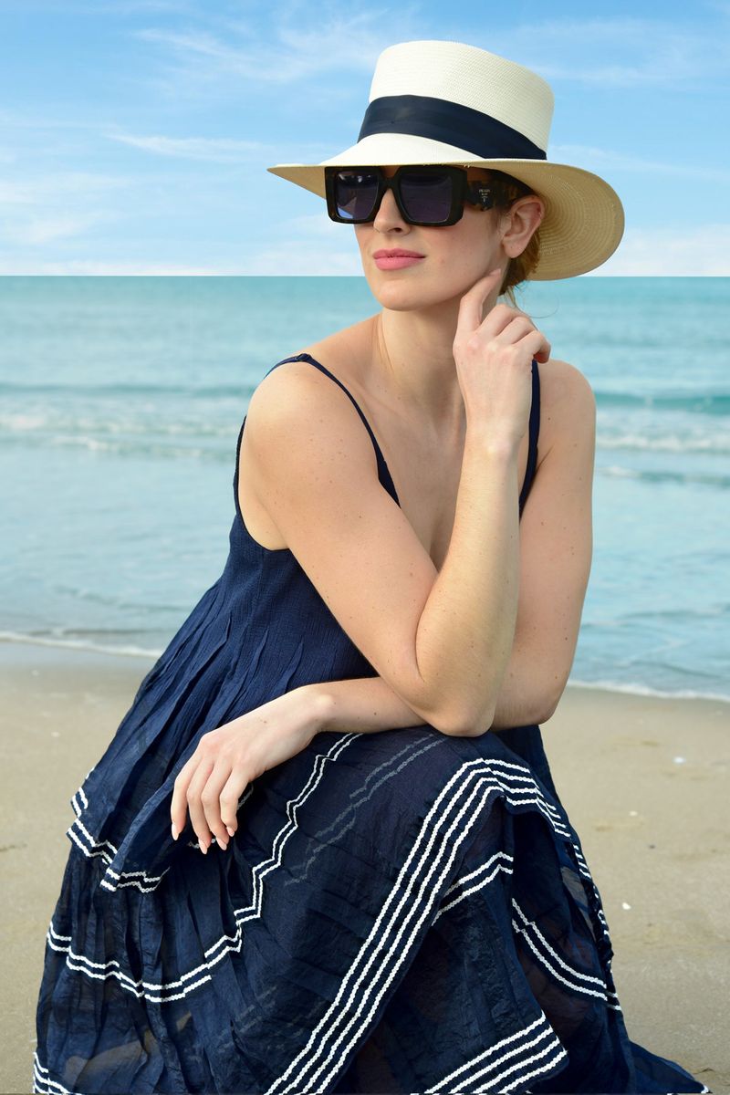 PLEATING IN THE MIDDLE DRESS