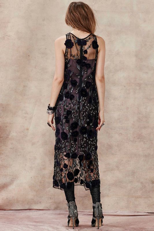 SLEEK & WIN DRESS