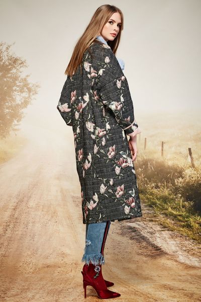 HOT AIR COCOON COAT
								, 			SISTER HOOD JEANS